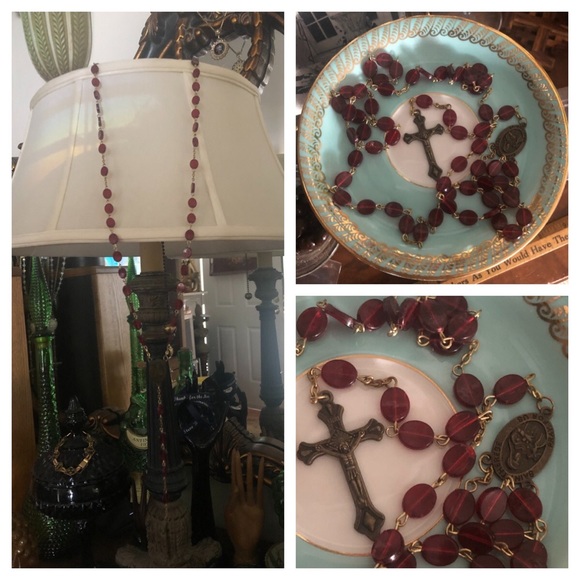 Vintage Red Wine Rosary Cross Beads - Picture 2 of 7